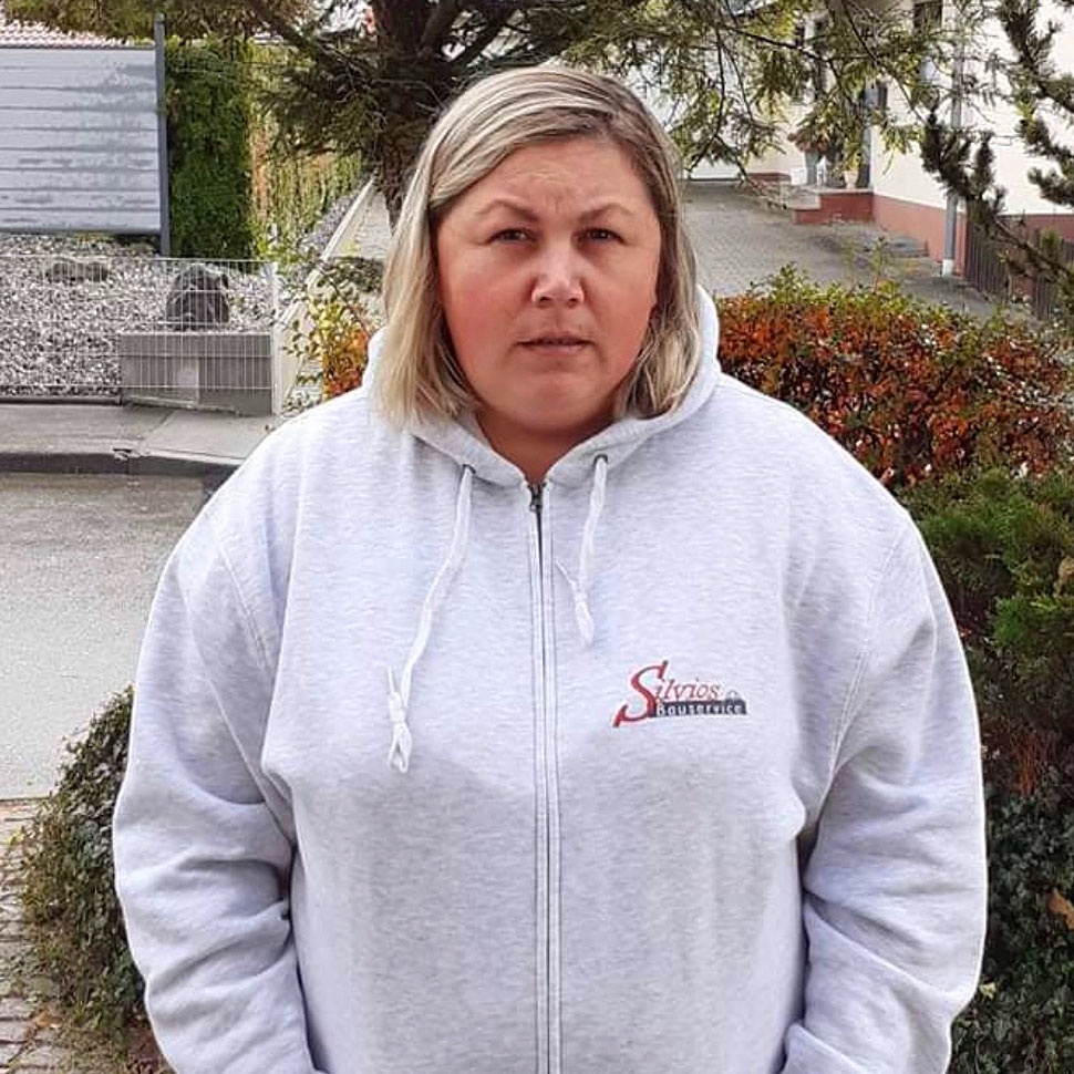 Almira Besic, Rund um Sauberkeit